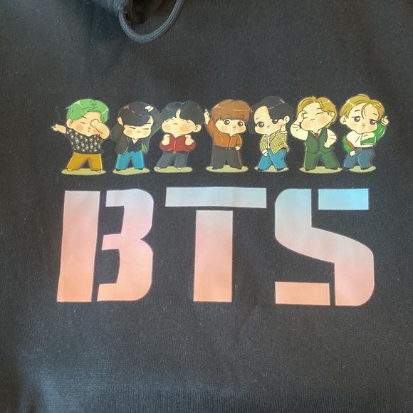 BNWOT size M BTS hoodie - Picture 5 of 5